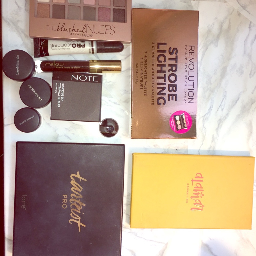 MAKEUP LOT